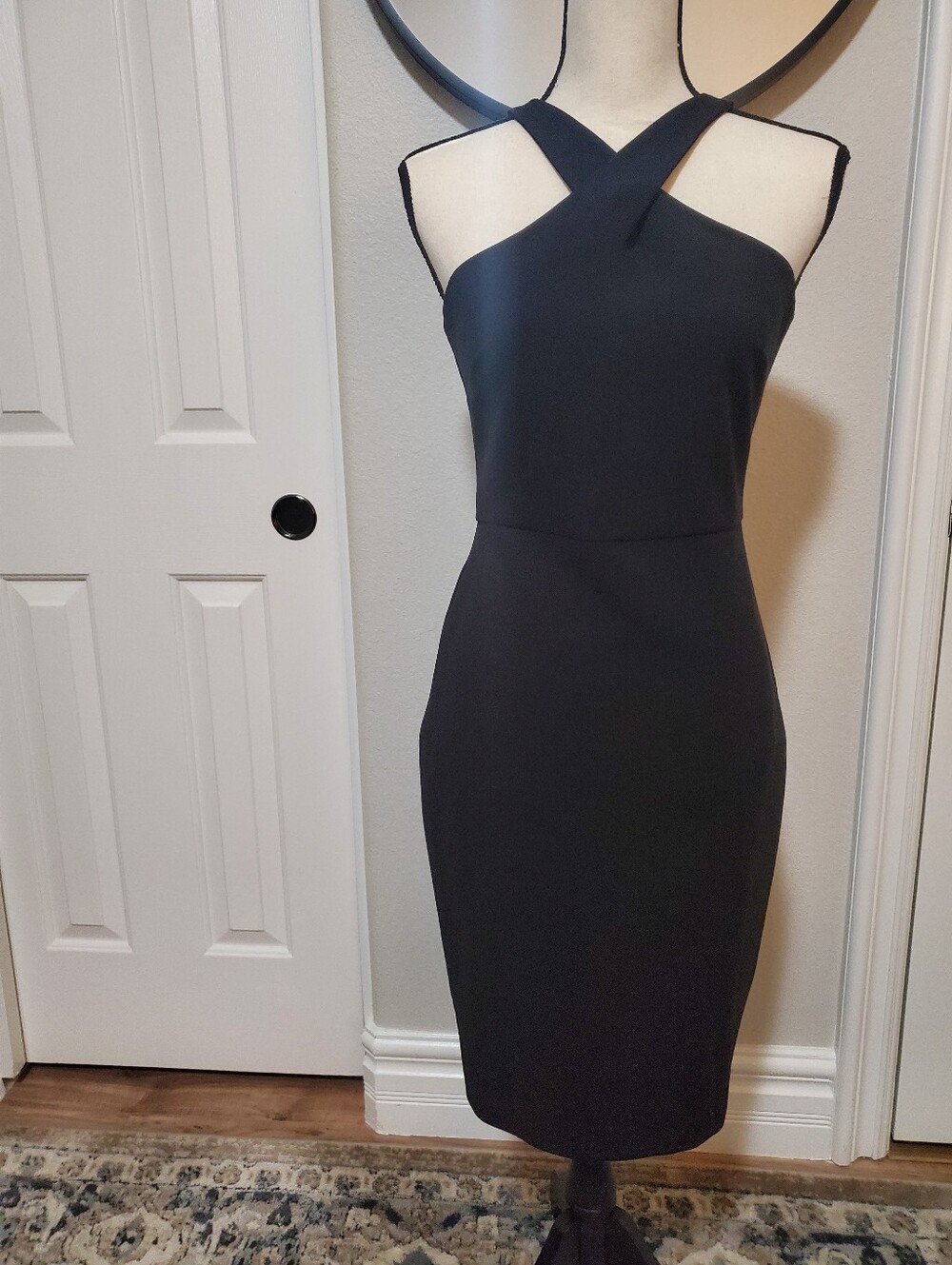 LIKELY SIZE 4 HALTER DRESS IN PERFECT CONDITION